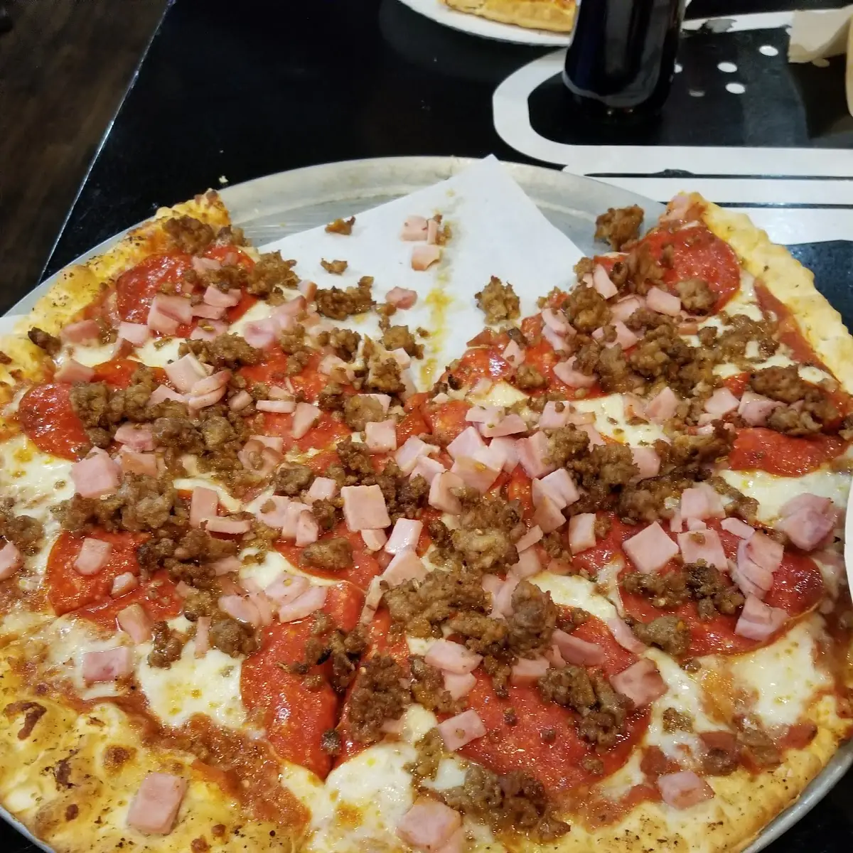 Ivie's Pizza