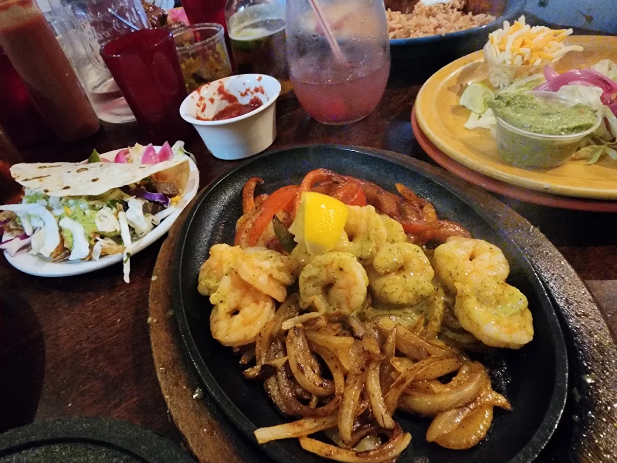 Shrimp Fajitas, Bella Jacks