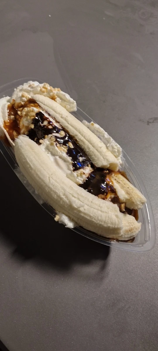 Banana Split 3 Scoops Horrible