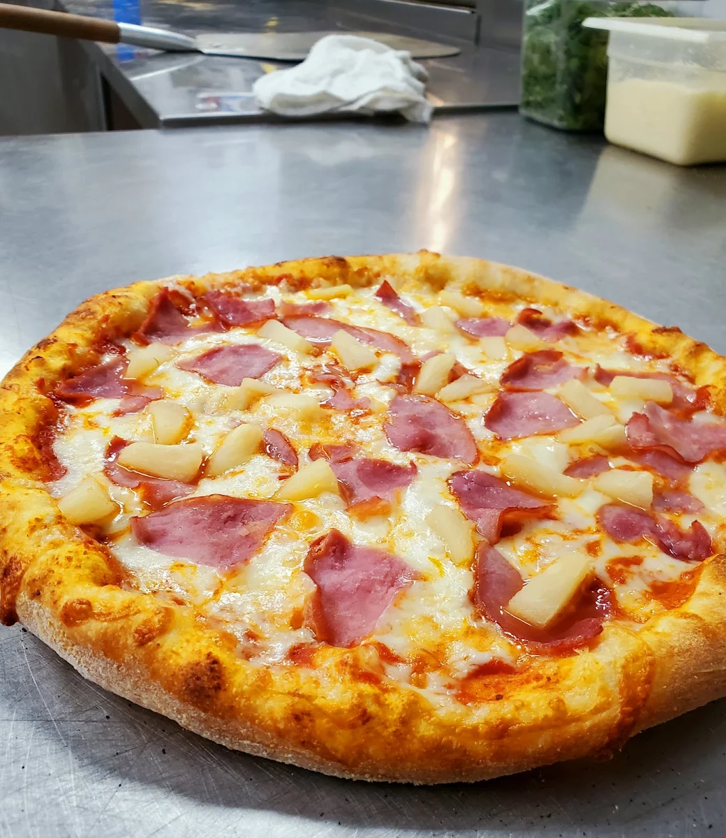 Hawaiian Pizza