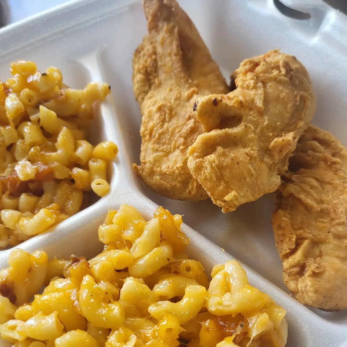 Kids Chicken Tenders w Mac