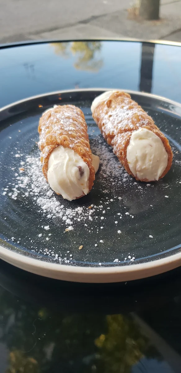 Cannoli