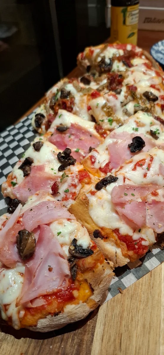Cotto E Funghi Pizza