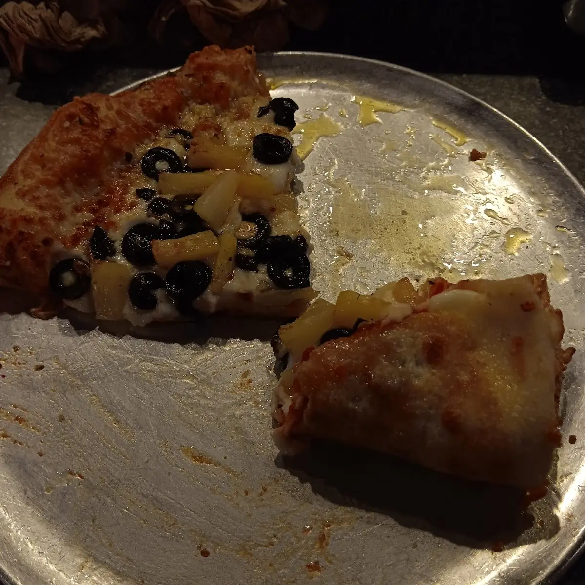 Pineapple and Black Olives Stuffed Crust