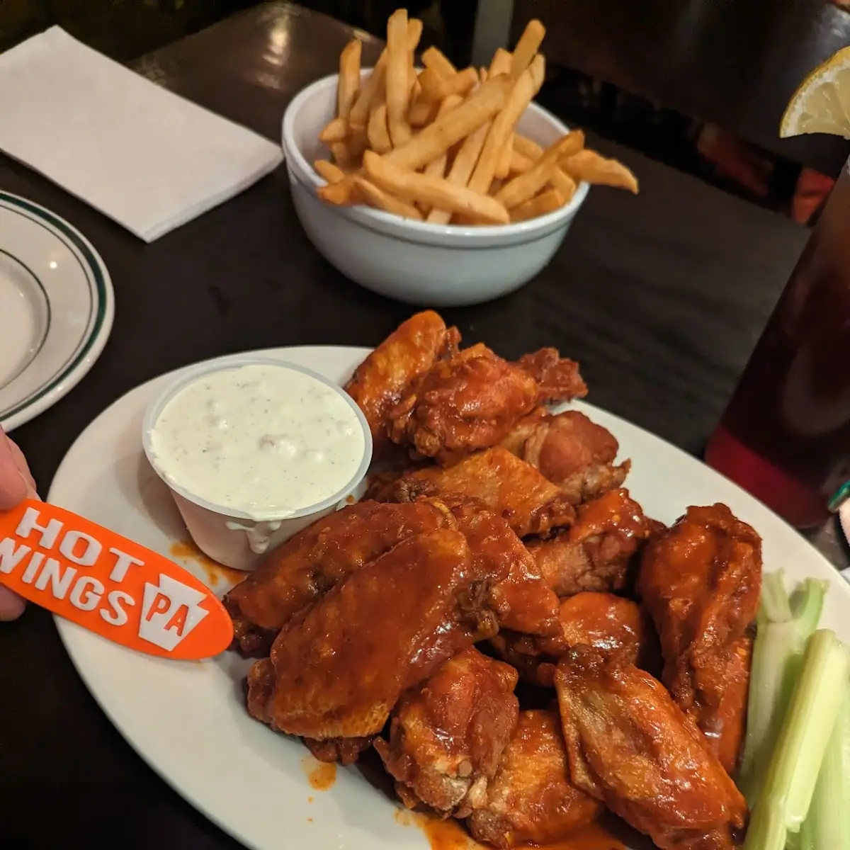 Buffalo Chicken Wings with Ranch