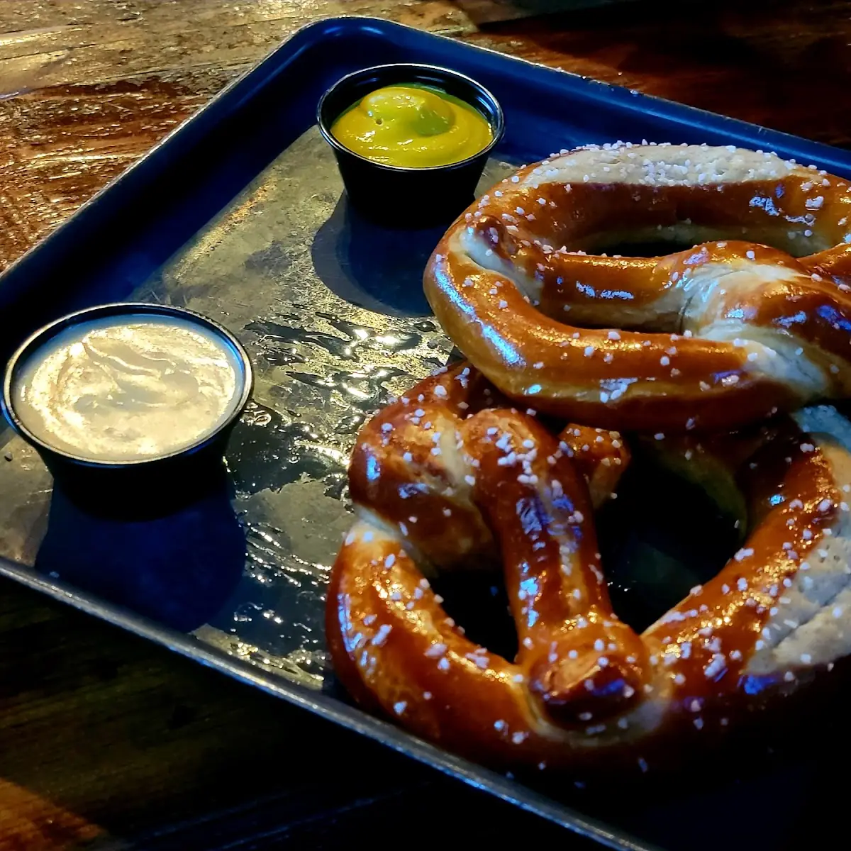 Giant Pub Pretzels