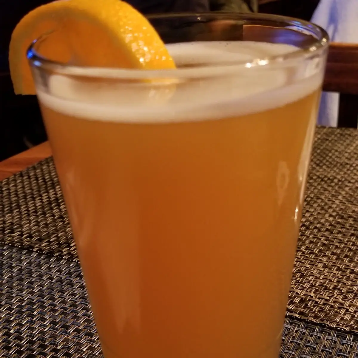 Blue Moon Belgian White