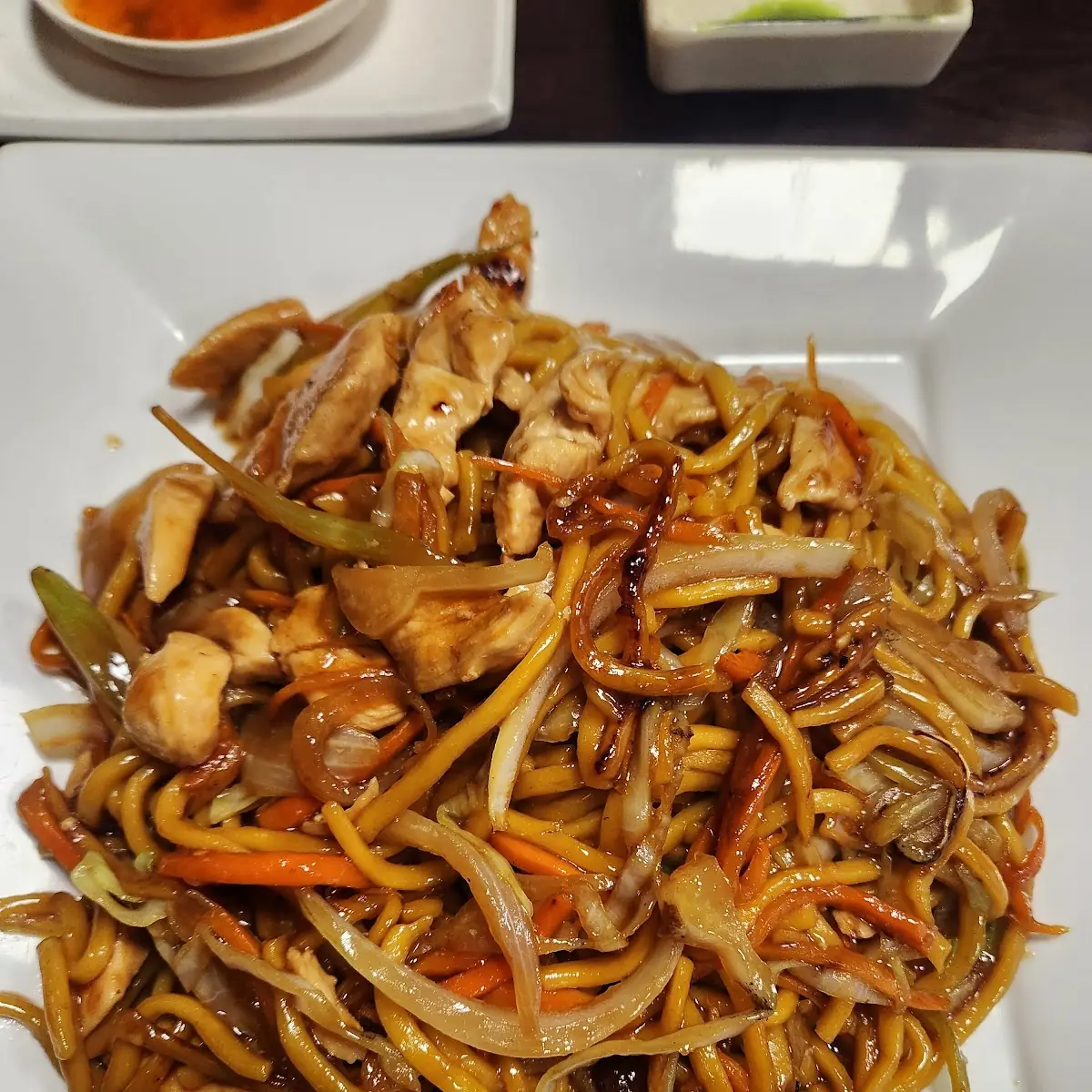 Chicken Lo Mein