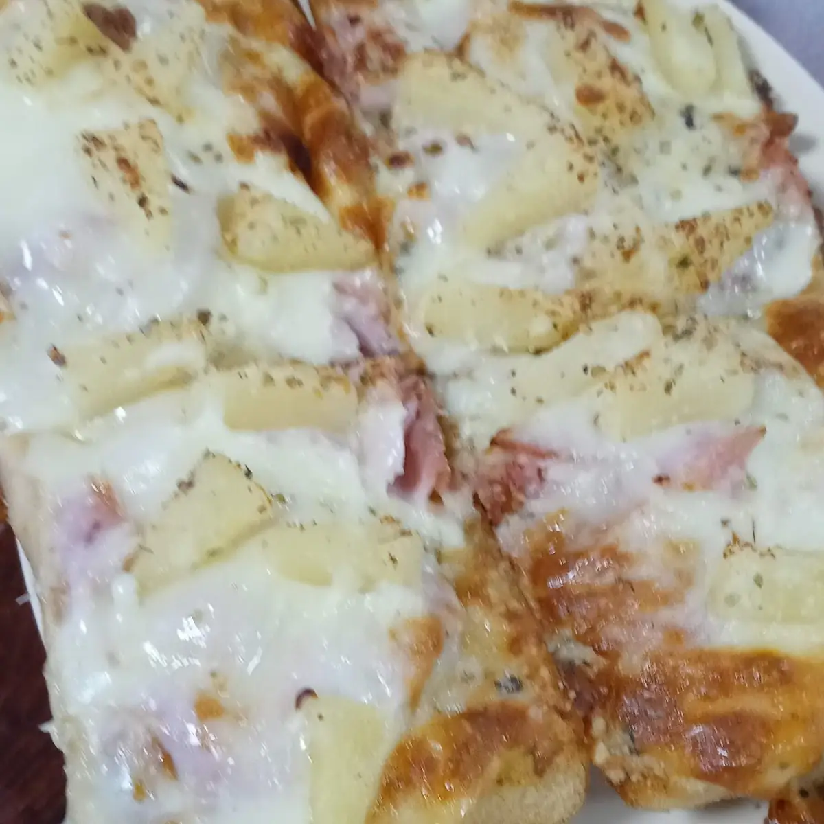 Ham and Pineapple Cheese Garlic Bread