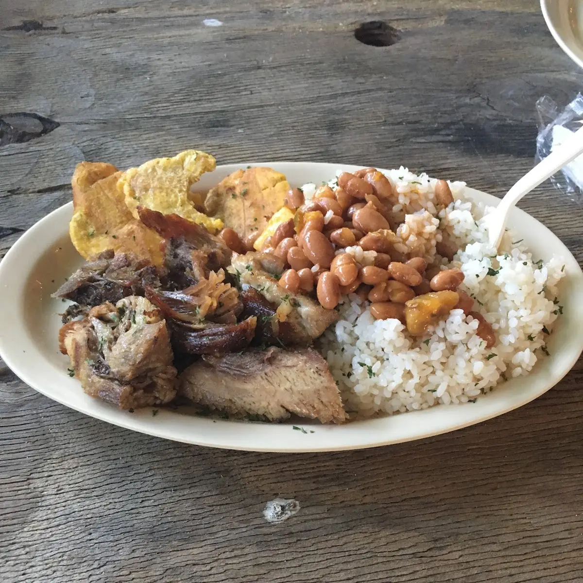Arroz Blanco Habichuela Pernil Tostones