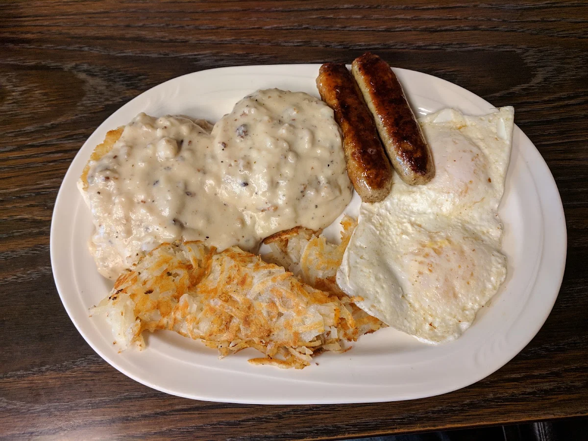 Biscuits & Gravy with Hashbrowns