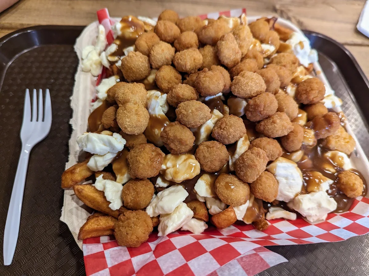 Poutine Poulet Popcorn