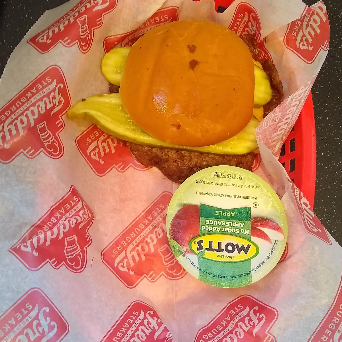Kids Cheeseburger