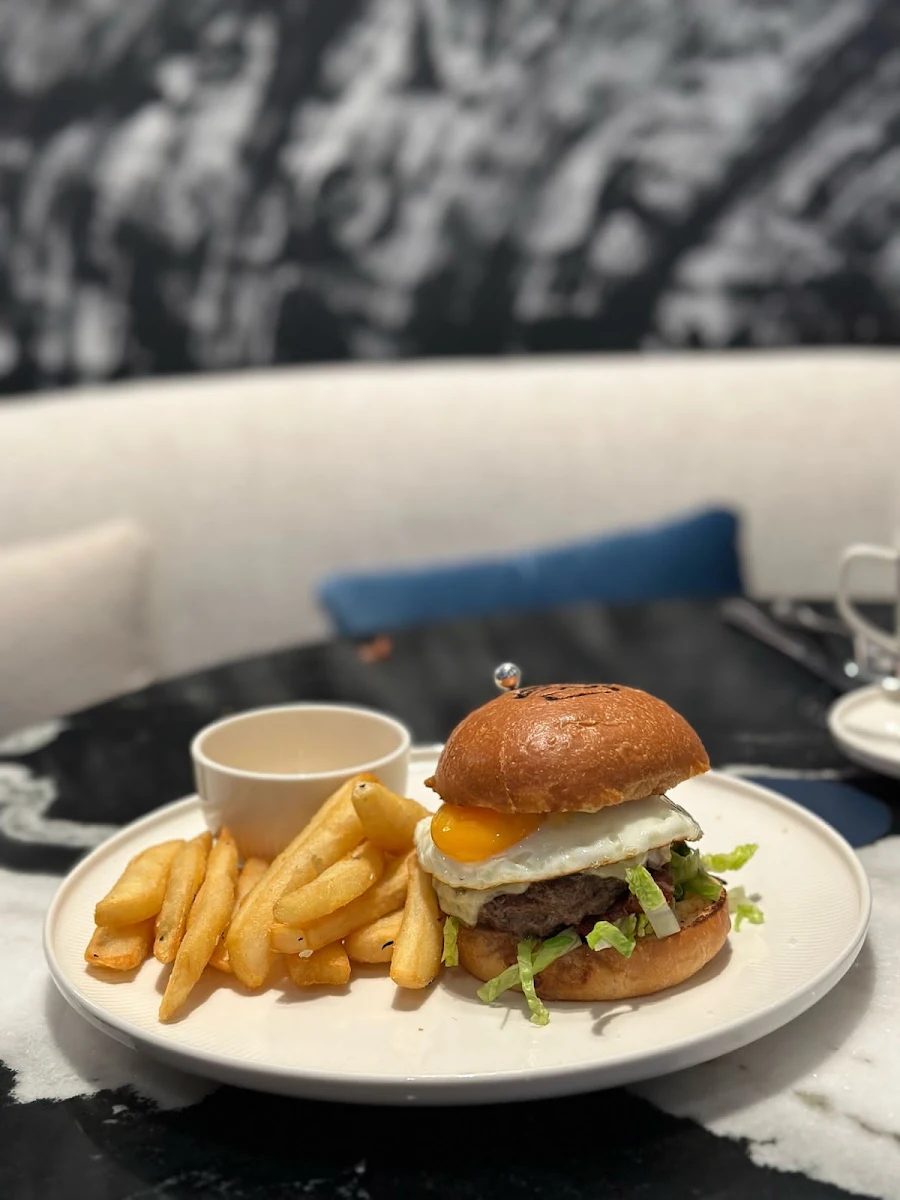 Highlights, Chronicle 502 Bar & Dining
