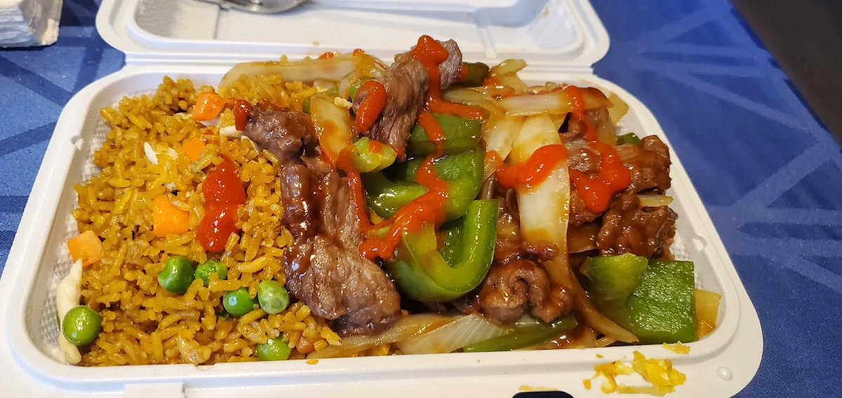 Papers Steak with Onions, Great Wall Chinese Restaurant