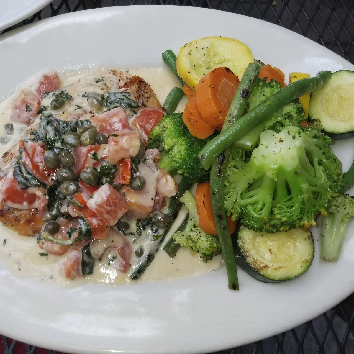 Salmon with Creamy Wine Sauce