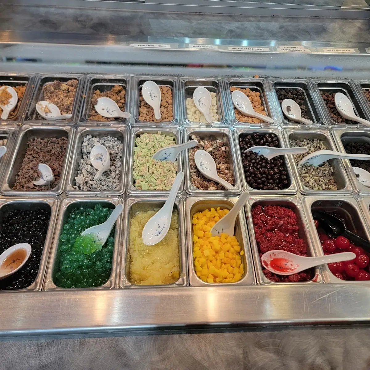 Frozen Yogurt Toppings Bar