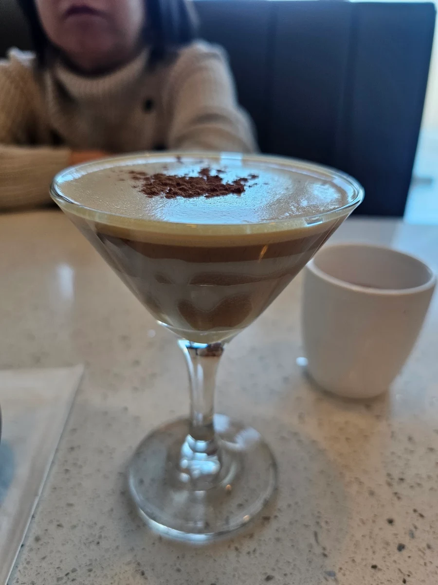 CA Phew Martini, Rau Vietnamese Kitchen