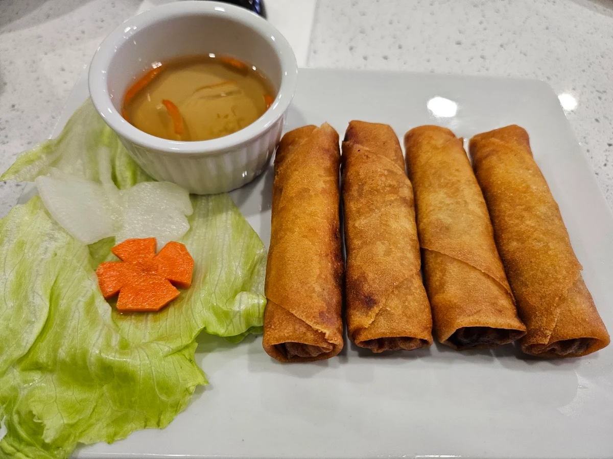 Chả Giò Spring Roll 4 pcs, Rau Vietnamese Kitchen