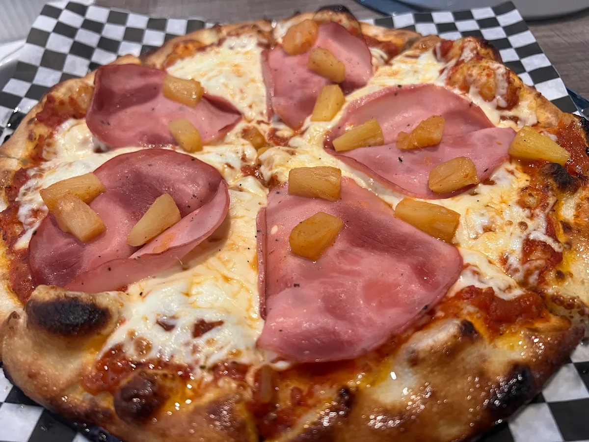 Hawaiian Pizza