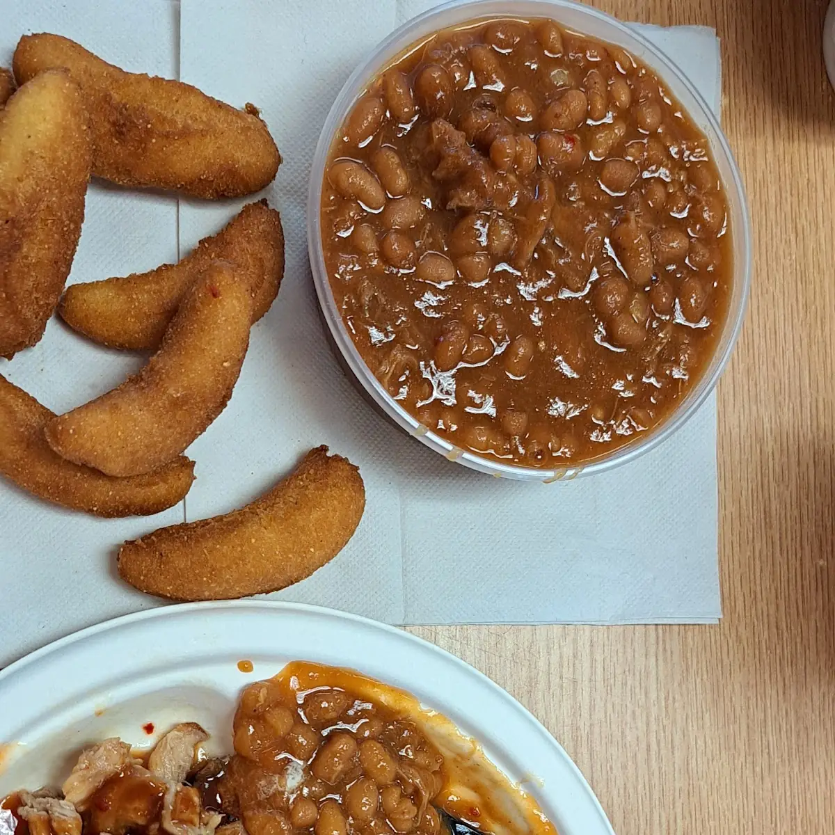 Barbecue Plate Baked Beans