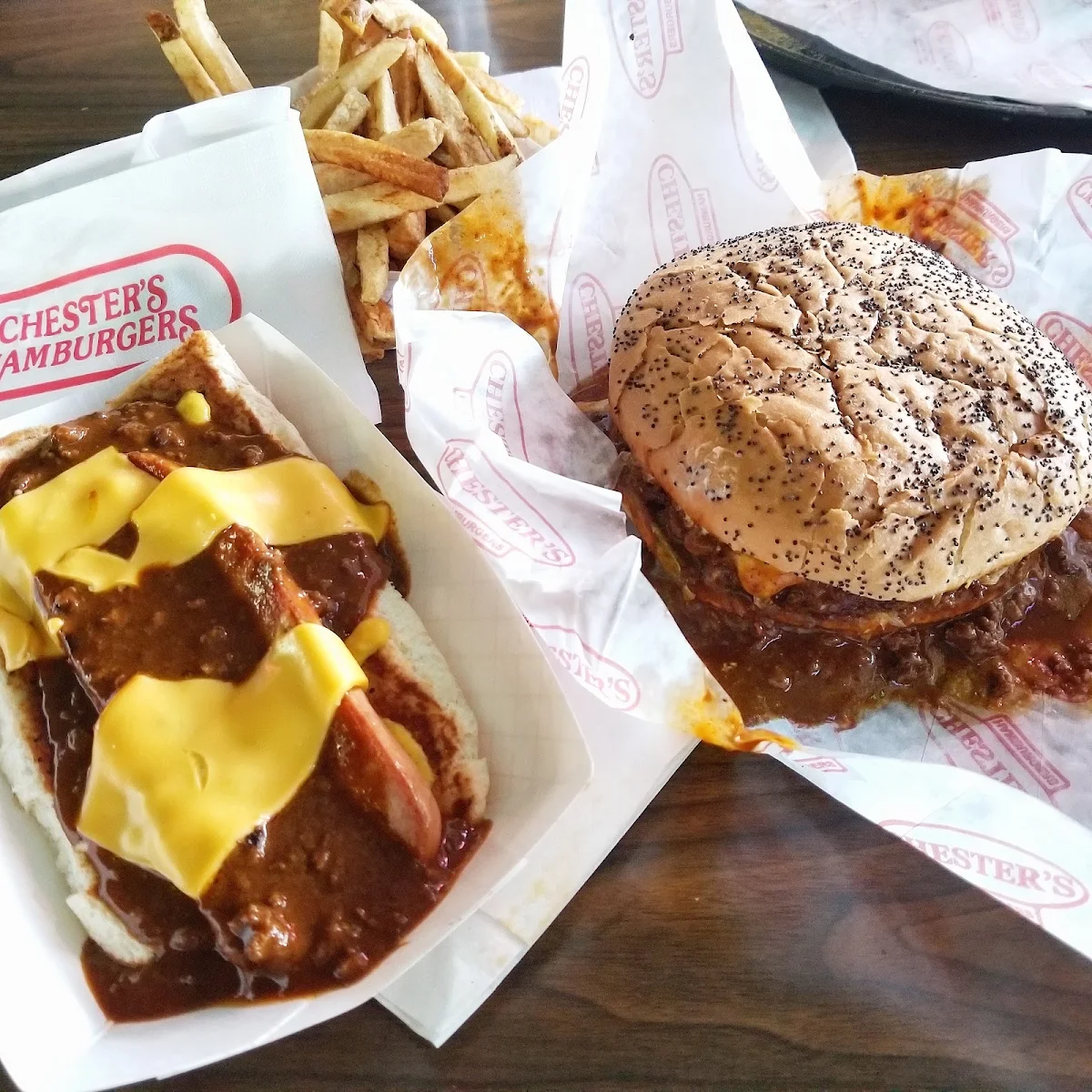 Chili Cheese Dog Chile Cheeseburger