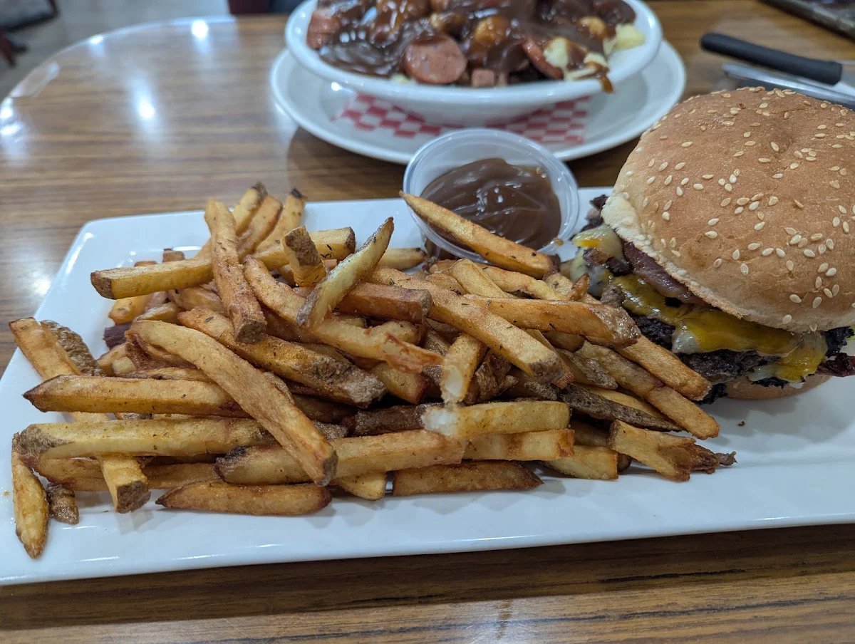 Highlights, Pizza & Smash Burger