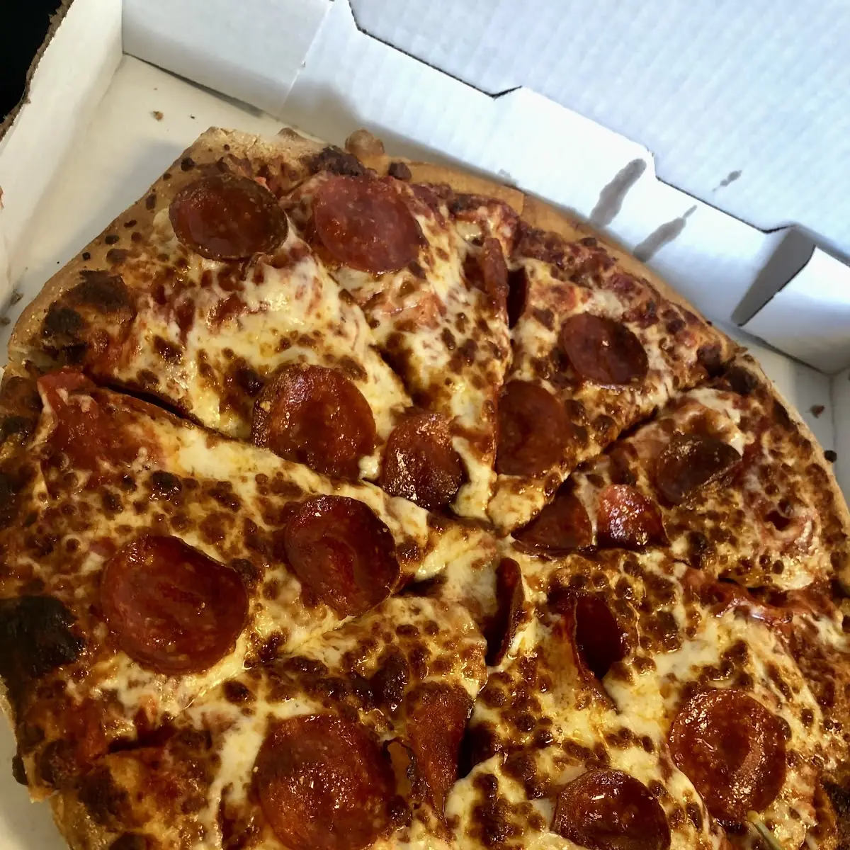 Large Pepperoni Pizza