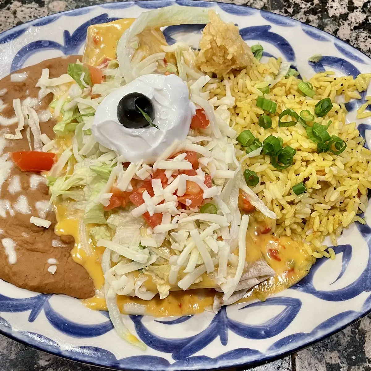 Taco Burrito Con Queso