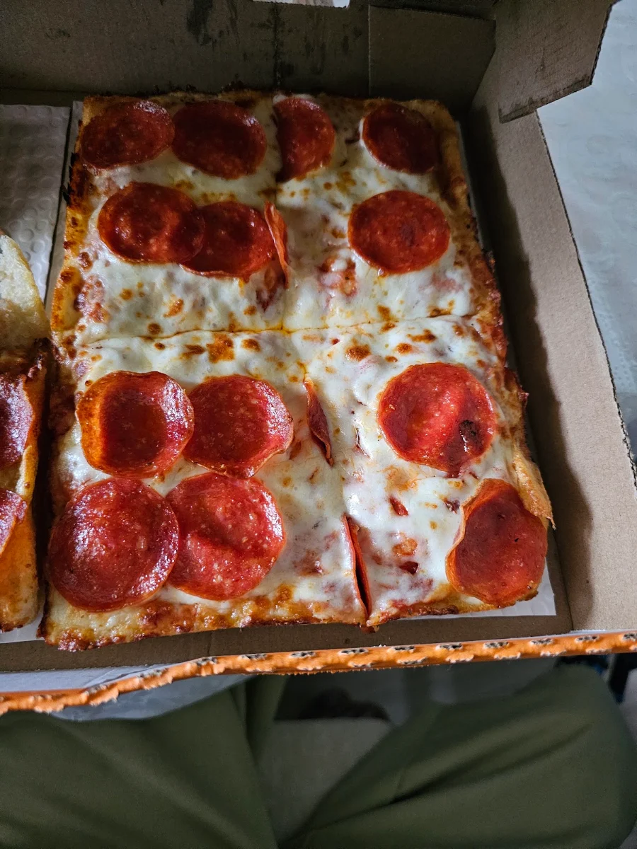 Detroit-Style Deep Dish Pepperoni