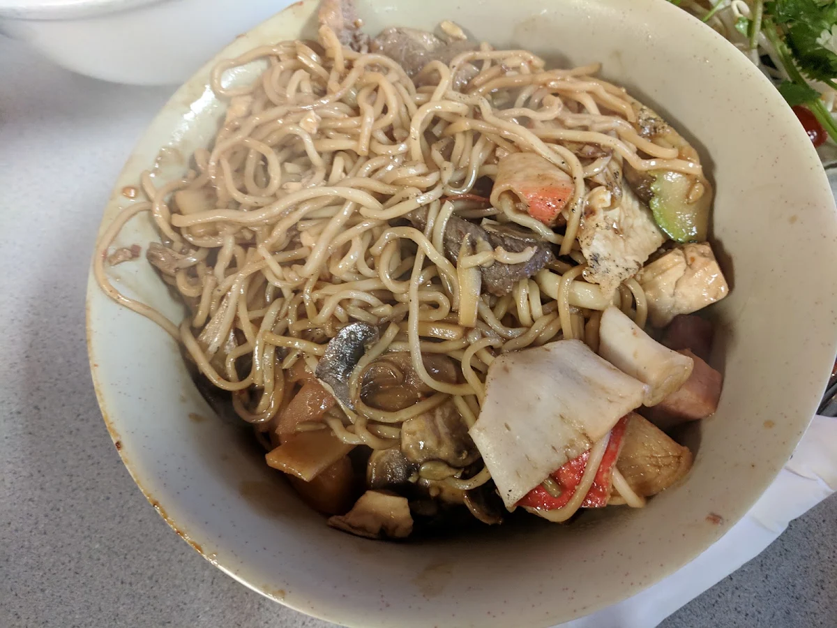 Mongolian BBQ with Noodles