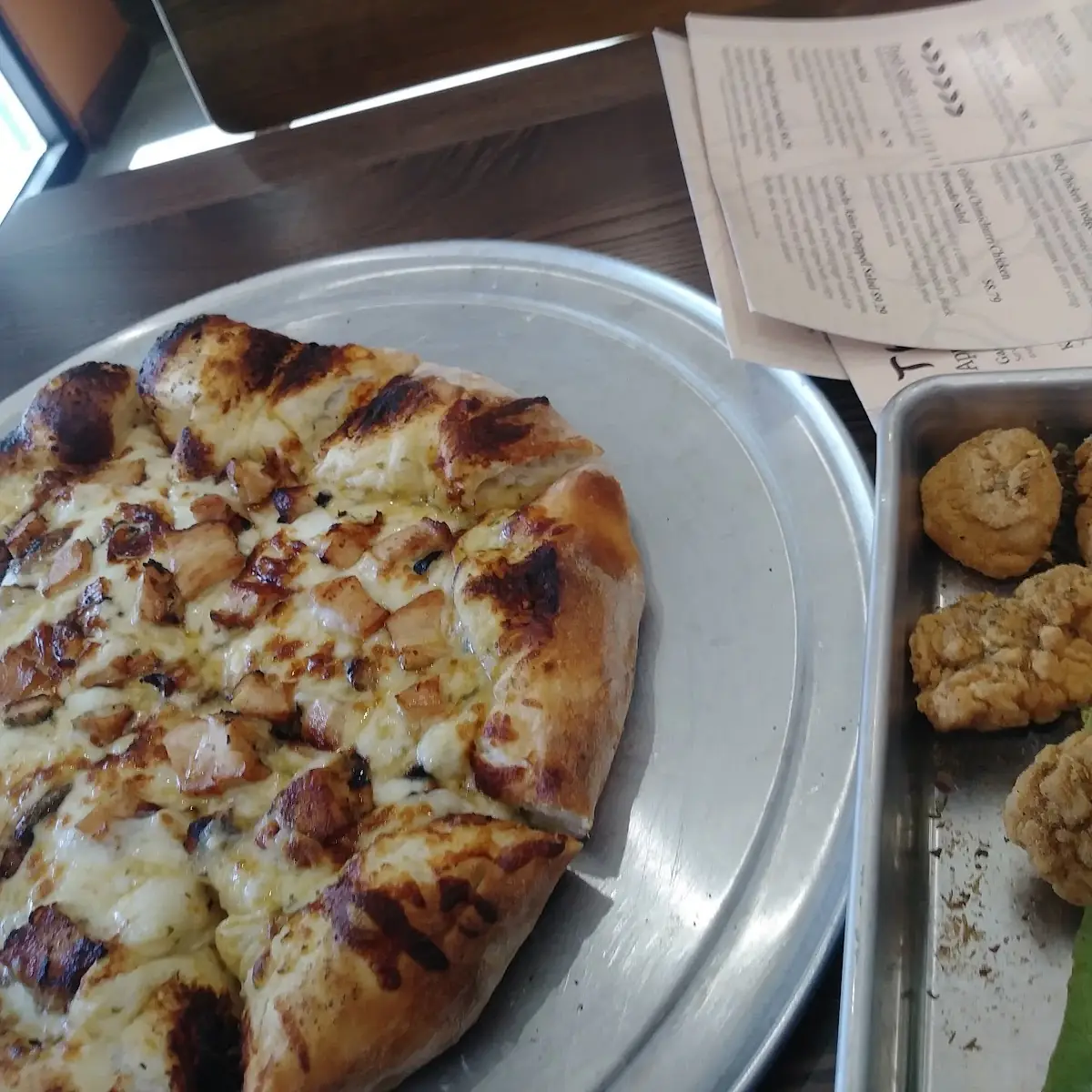 Garlic Chicken Pizza