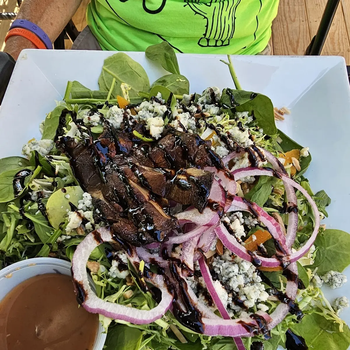 Grilled Portobello Spinach Salad