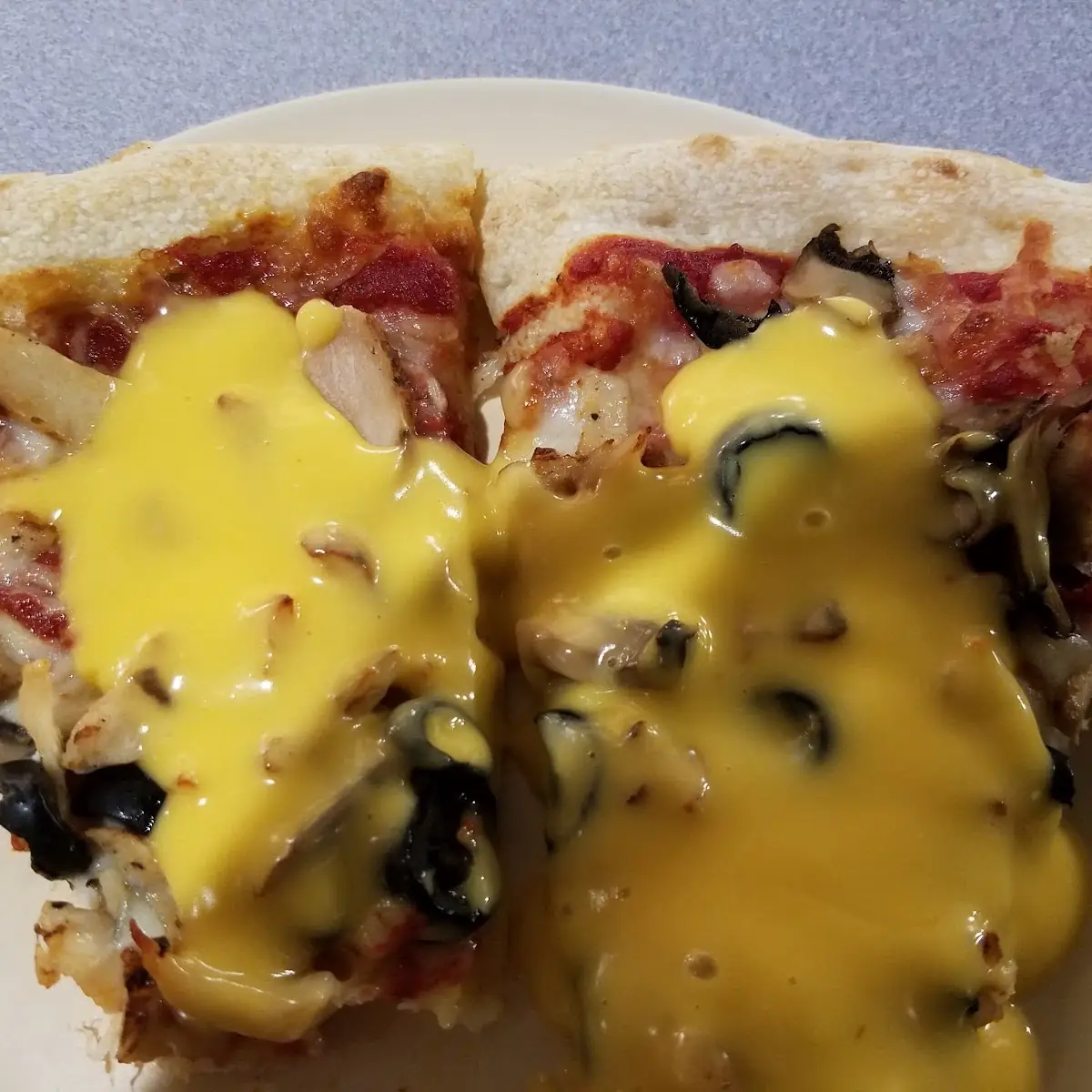 Cheeseburger Pizza