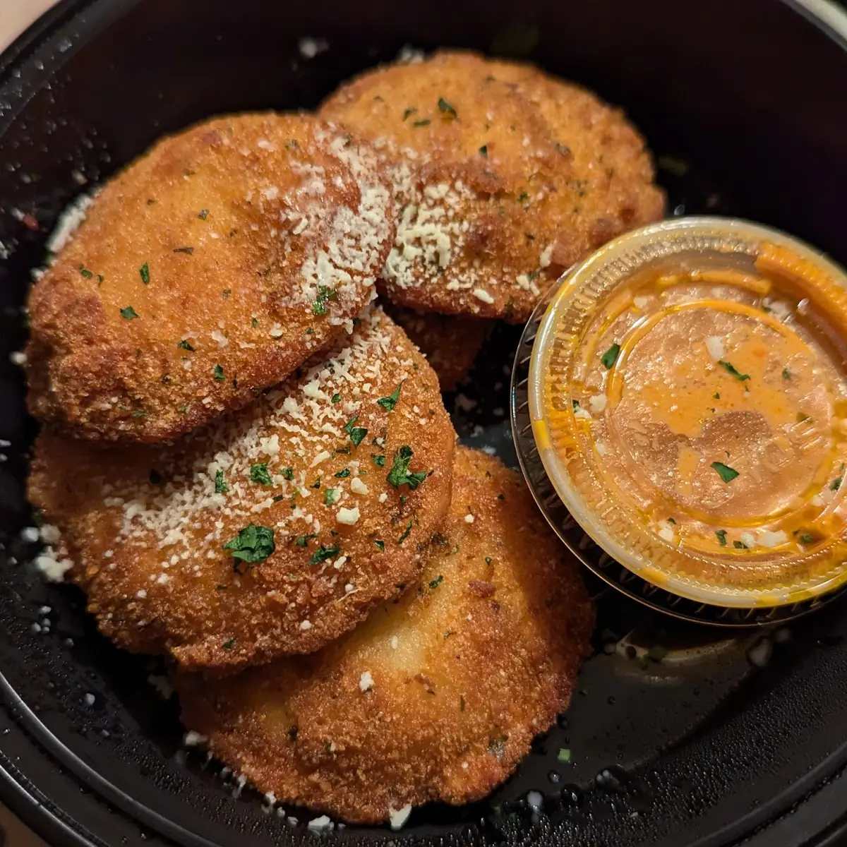Fried Ravioli w Vodka Sauce
