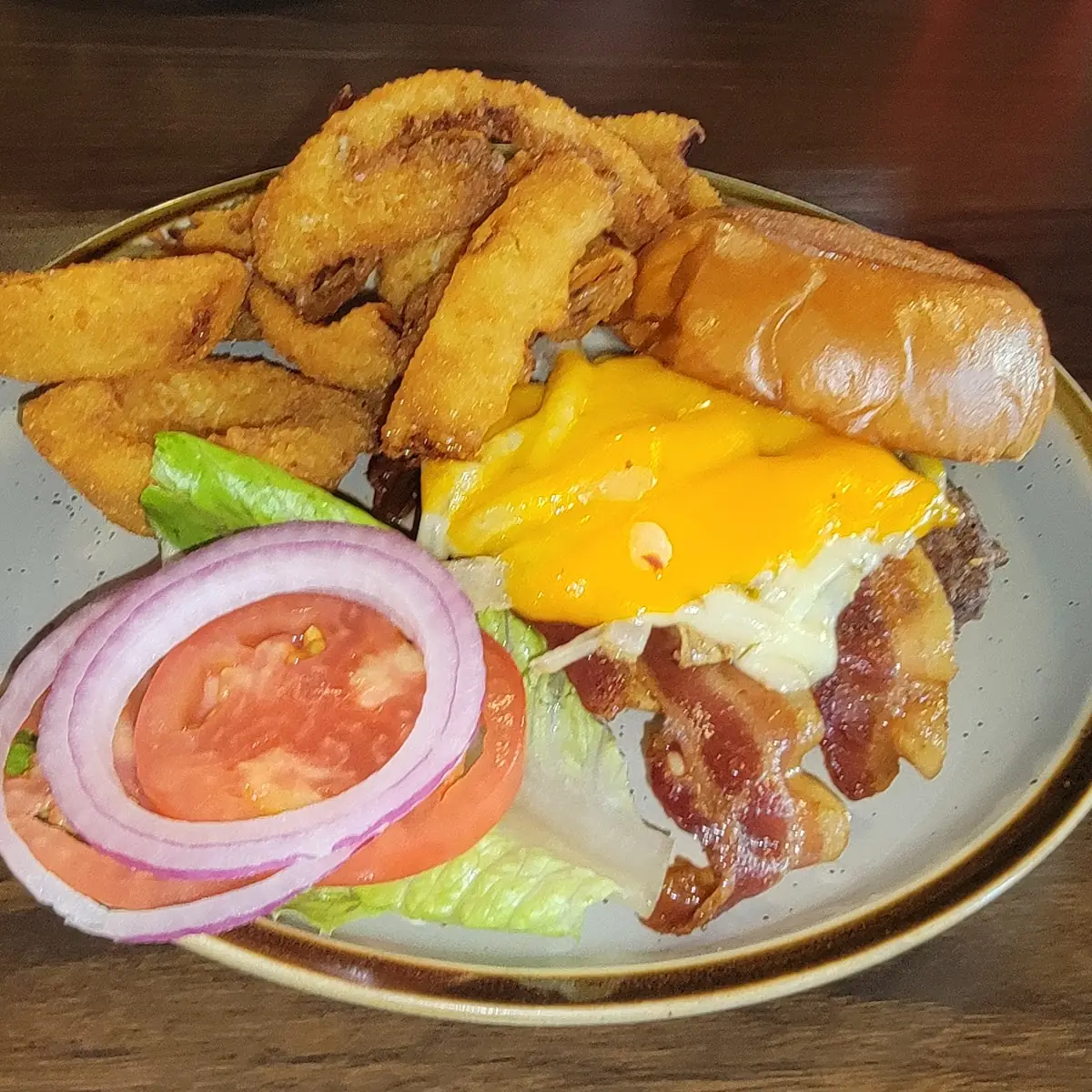 Bacon Cheeseburger with Onion Rings