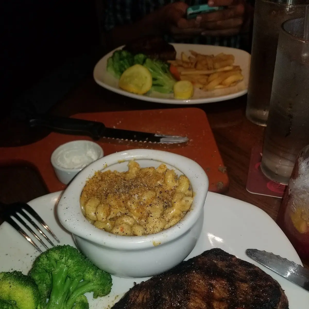 Ribeye Steak Mac N Cheese & Broccoli