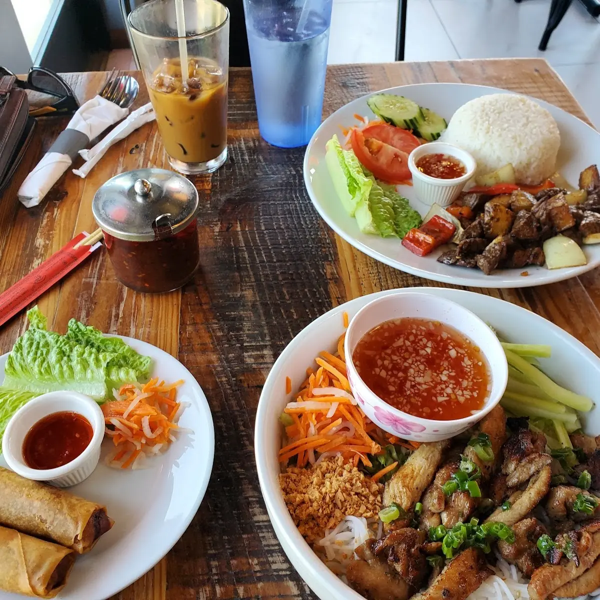 House Rice Plate - Com DAC Biet