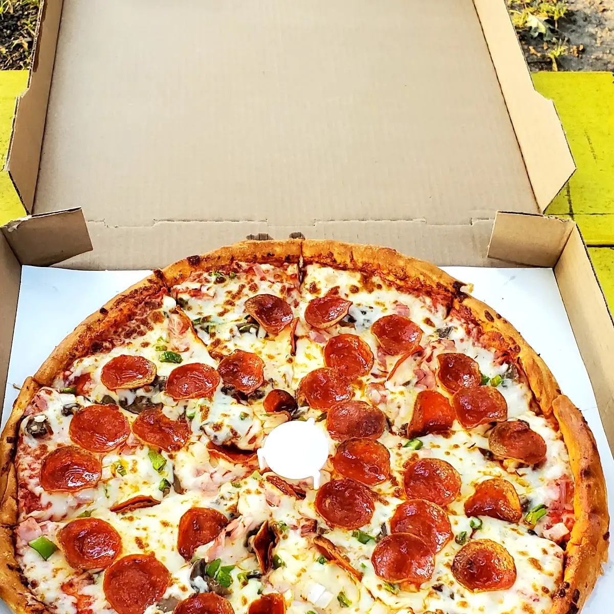14'One Itern Pizza