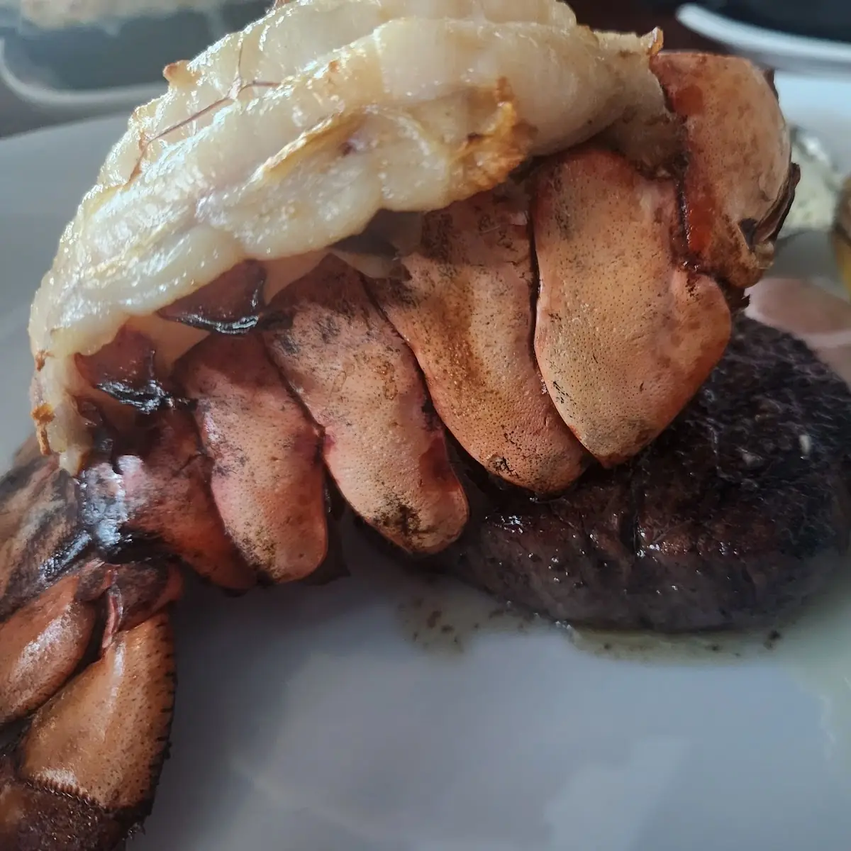 Filet 6 Oz & Lobster Tail