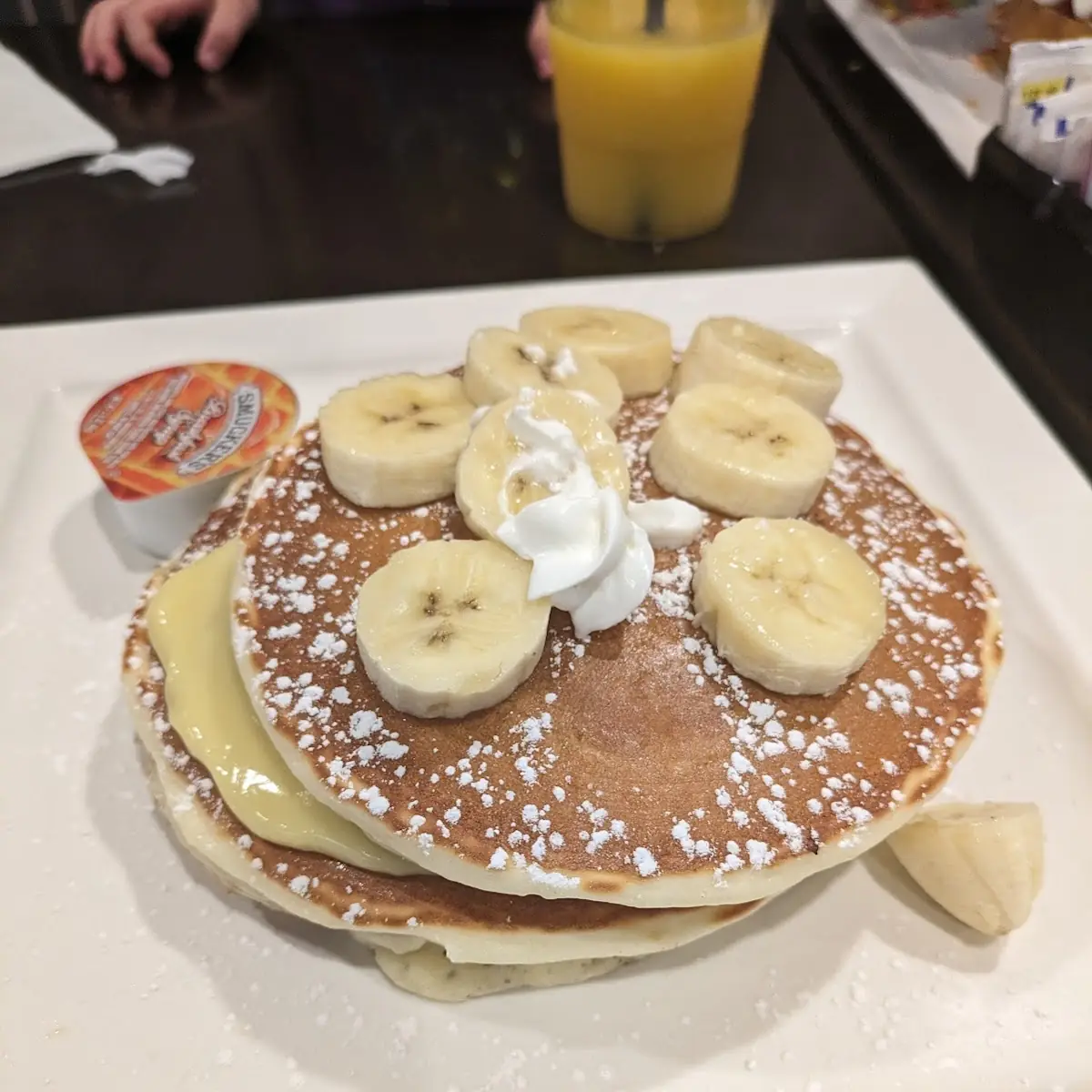 Banana Pudding Pancakes