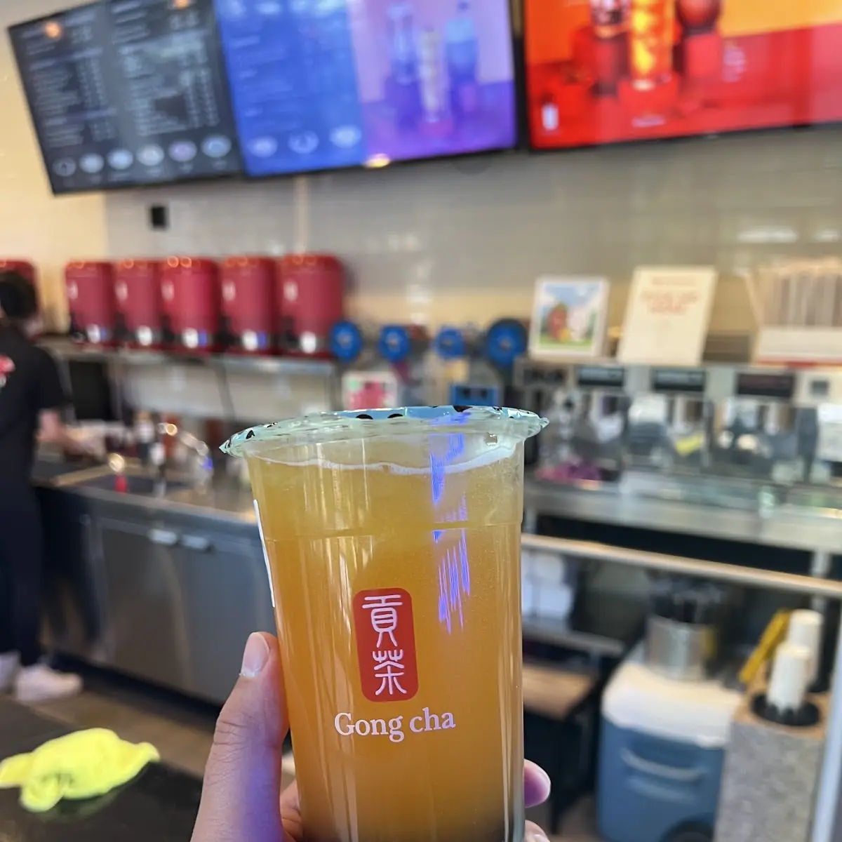 Passion Fruit Green Tea with Boba