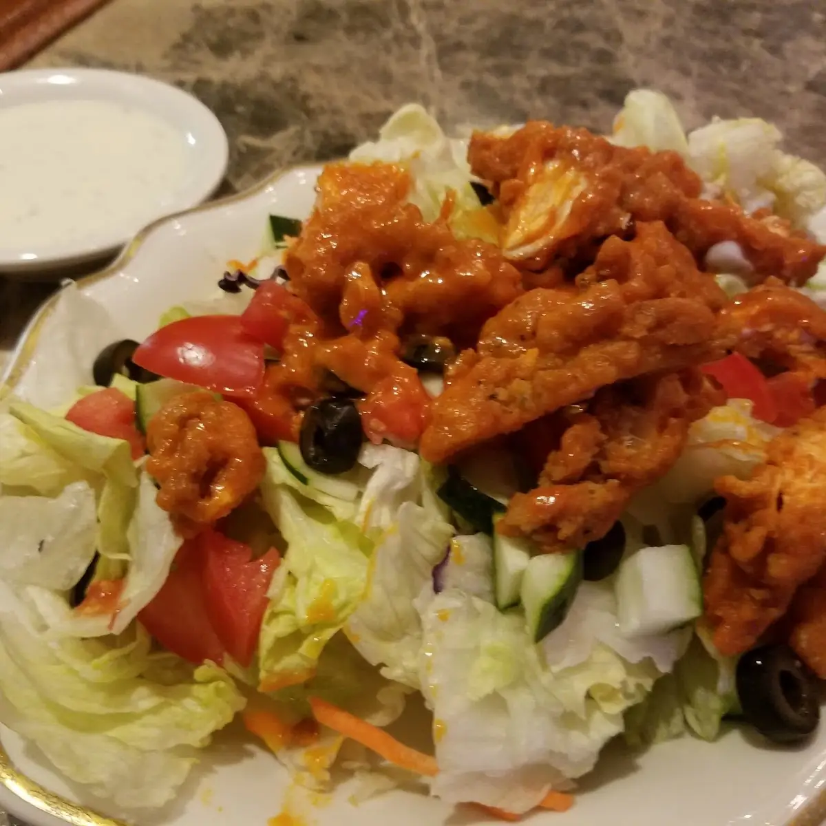 Buffalo Tender Salad