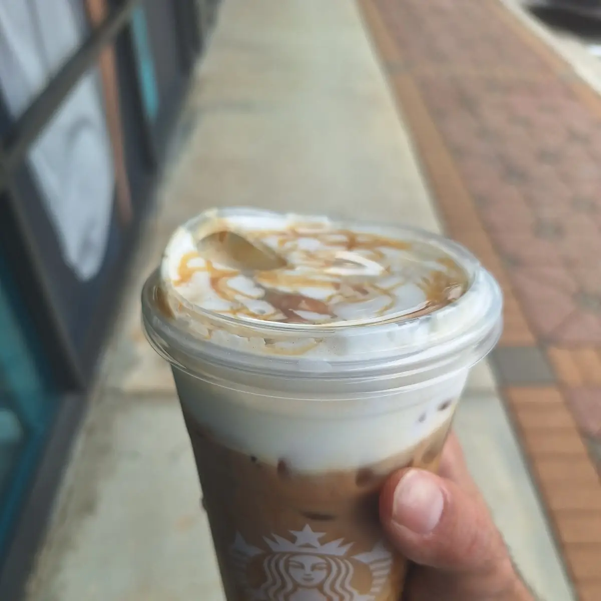 Iced Caramel Macchiato w Extra Drizzle & SC Cold Foam