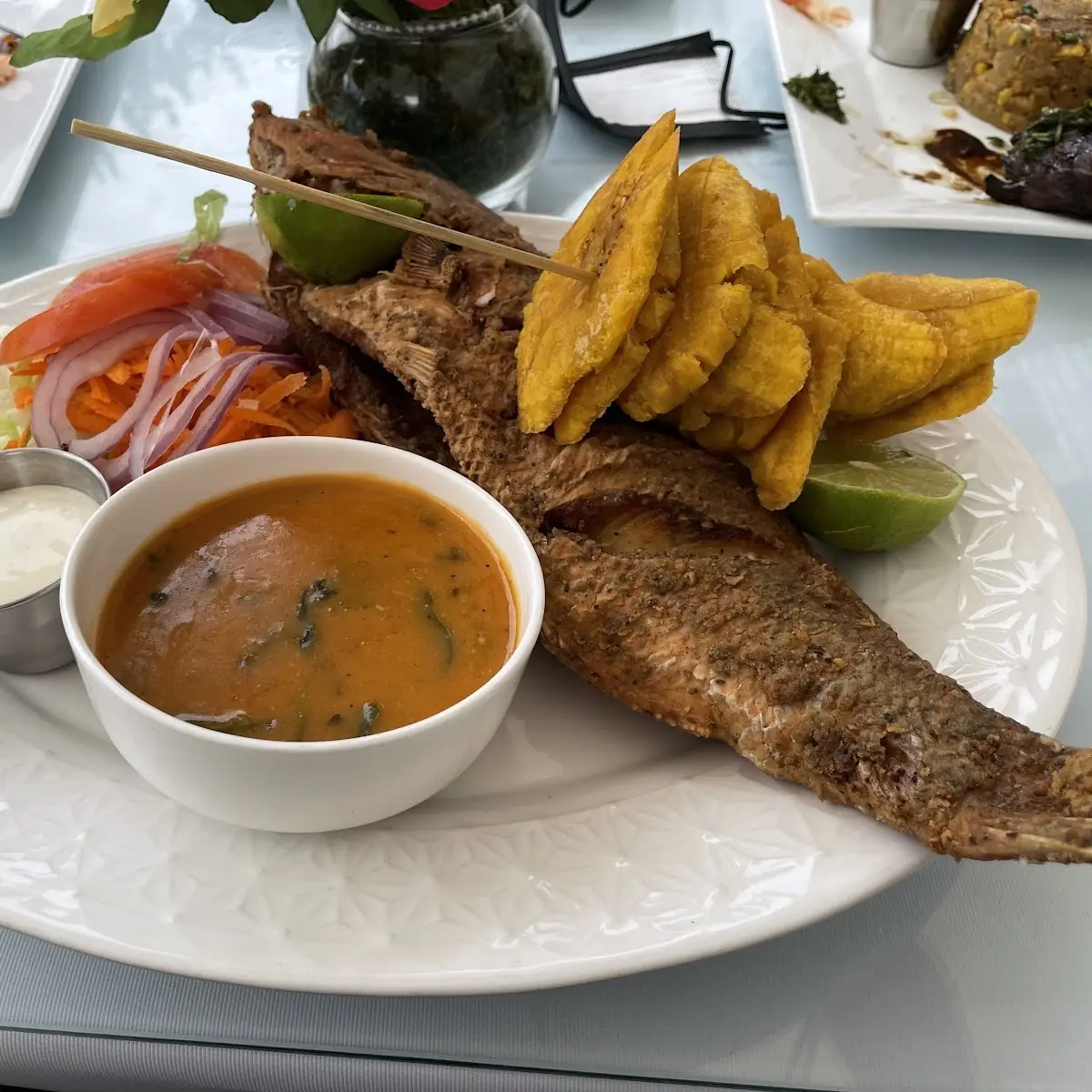 Fried Fish Red Snapper Pescado Frito Chillo