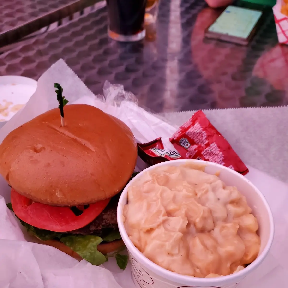 Burger Mac and Cheese