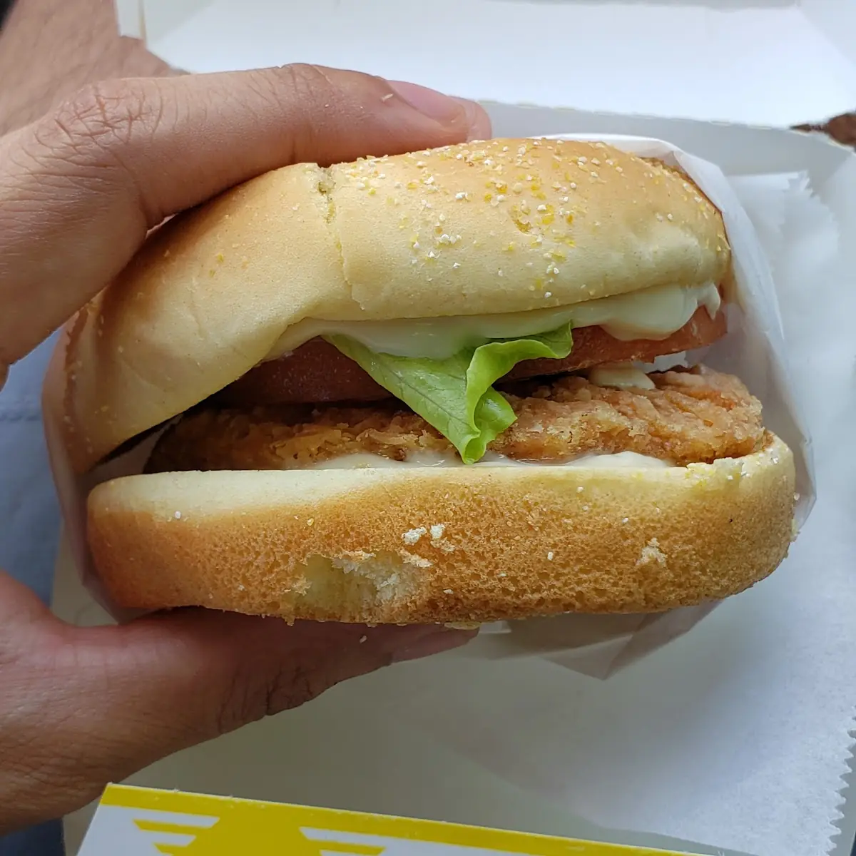 Chicken Deluxe Burger