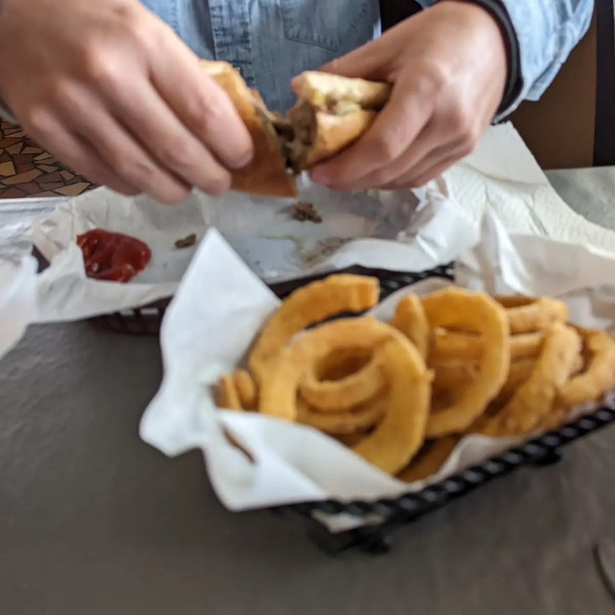 Onion Rings w Roast Beef Poboy