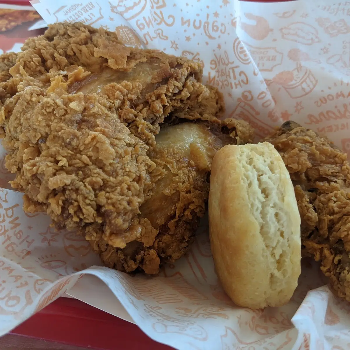 3 PC Spicy Chicken and Bisciut