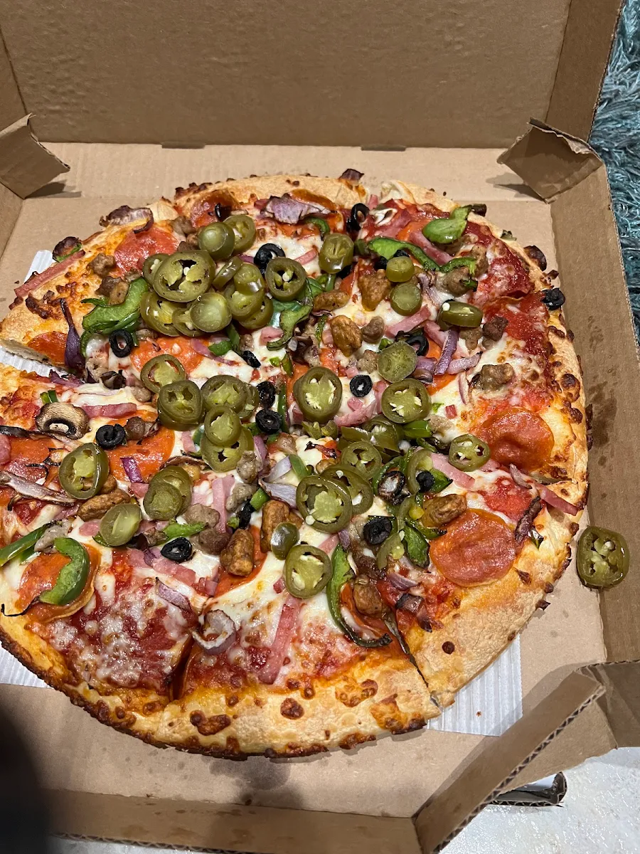 Pizza Hut Super Supreme Pizza